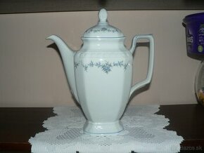 porcelánový čajník 1,3l