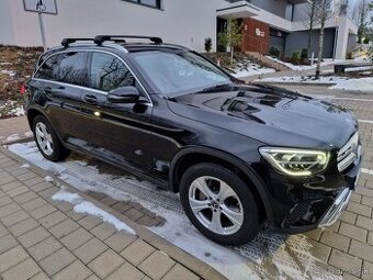 Mercedes-Benz GLC 200 mHEV facelift model 2022