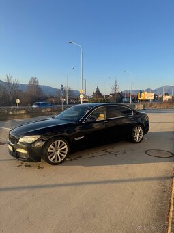 BMW 750li