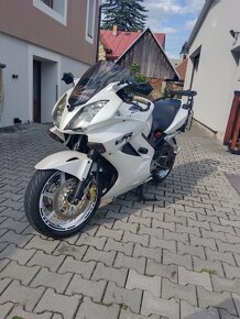 Honda vfr 800 35kw v tp