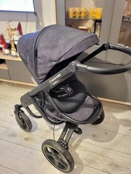 Maxi Cosi Nova 4