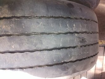 Pneu 385/55R22,5