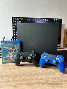 Sony Playstation 4 PRO 1TB, ovládač, FIFA 19