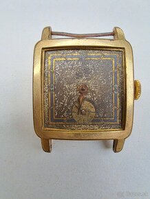 Staré pánske hodinky