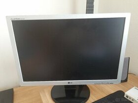 Monitor zn. LG Flatron W2242S