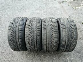 255/45 R18 - 1