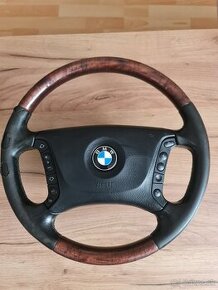 DREVENÝ VOLANT BMW