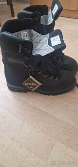 Vojenské Kanady goretex