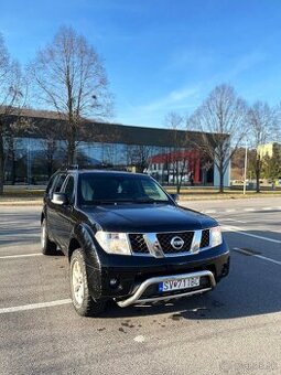 Nissan Pathfinder 2,5 dci 192000km