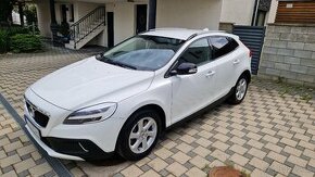 Volvo V40 Cross Country, 2.0D, kupovaný na SK, 2019