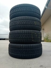 Zánovné zimné pneumatiky Pirelli 245/45R20 103V - 1