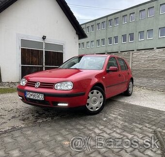 Volkswagen Golf 1,4i  55kW