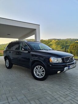 Volvo XC90 2.4 D5 7 miestne