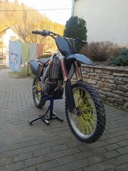 Suzuki rmz 250