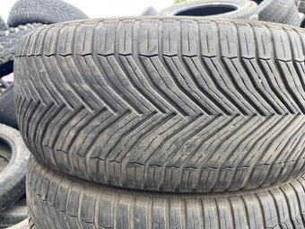 Predám celoročne Pneu 265/65 R17 Michelin