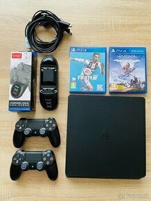 PS4 slim + 2x Dualshock V2 + príslušenstvo a hry