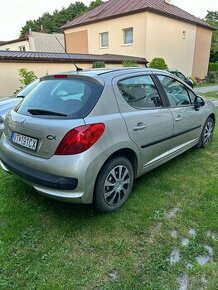 Peugeot 207 1.4 benzín 70 kW 2009 - 1