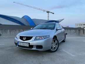 Honda Accord 2.0 i-VTEC 114kW, Benzín, 5 st. manuál - 1