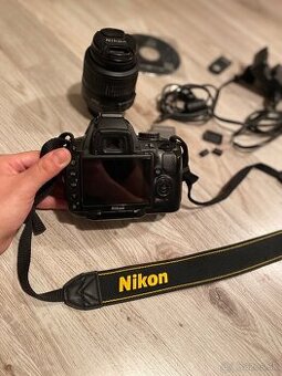 Nikon D5000