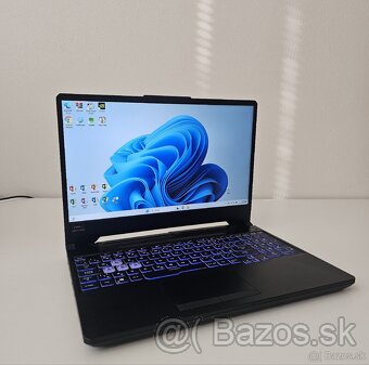 Herný notebook Asus Intel i5 5 GTX 1650 RAM 16 GB 15"6 P