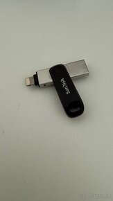 Usb pre Iphone s lightning