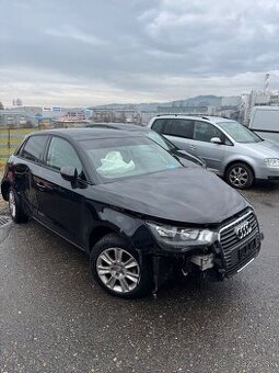 rozpredam audi A1