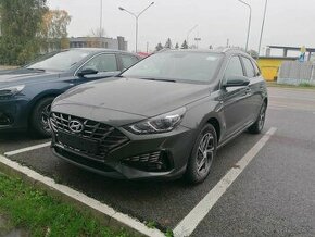 Hyundai i30 CW 1.5 T-GDi mHEV Family DCT, Ručné ovládanie - 1