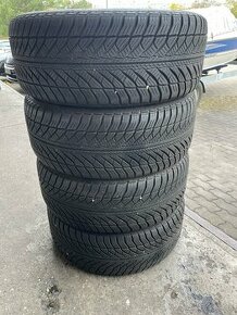 245/45R18 RFT  good year