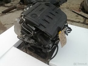 Motor 1,6 tdi 77 kW CLH comonreal - 1