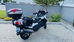 Predám Suzuki Burgman AN 650 EXECUTIVE