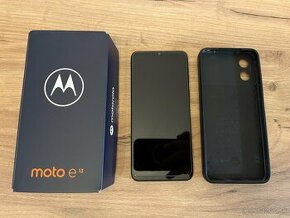 Motorola moto e13