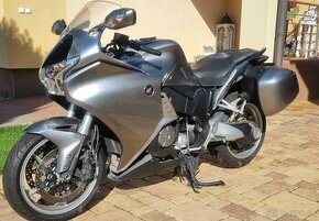 Predám HONDA VFR 1200 F