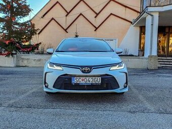 Toyota Corolla sedan 1.5 Dynamic Force, 92kW, nízky nájazd