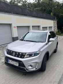 Predám Suzuki Vitara v plnej výbave, 4x4, strešné okno.