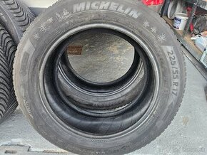 225/55 R17 Michelin Alpin 5