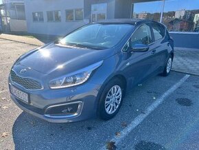 KIA Cee’d 1.4 CRDi WGT Silver