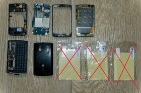 Samsung Galaxy S3 I9300, Sony Ericsson SK17i