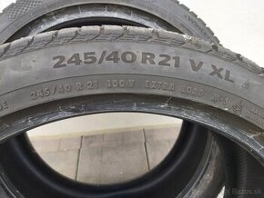 Continental 245/40 R21 zimné