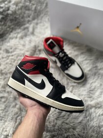 Nike Air Jordan 1 Mid Gym Red Panda