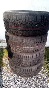 zimne nokian 225x45x R18