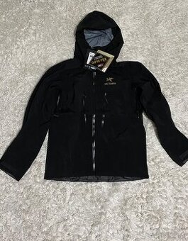 Arc’teryx Alpha SV Gold size M