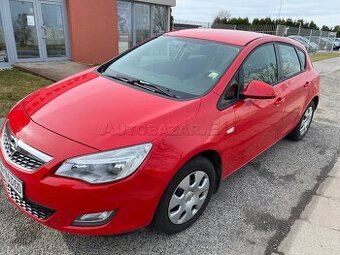 Predám Opel Astra EcoFLEX Cosmo