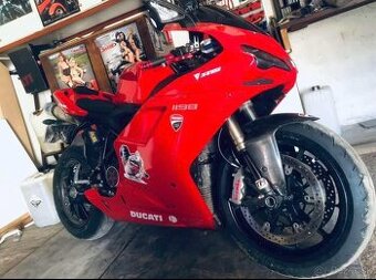 Ducati 1198