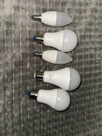 smart inteligentné led žiarovky a zásuvka - 1