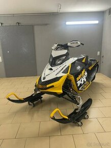 PREDAM SKIDOO MXZ 800R E- TEC 2012 ROK