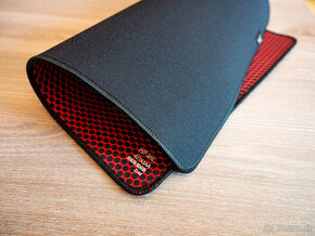 Podlozka pod mys HyperX Pulsefire Mat M