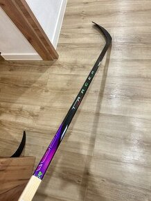 ✅ BAUER NEXUS TRACER - FIALOVÁ - 142 CM - P92M - 70 FLEX ✅