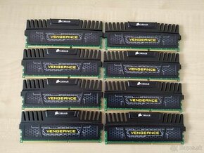 redám RAM Corsair Vengeance DDR3 32 GB