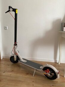 Xiaomi MI Electric Scooter 3