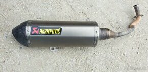 Vyfuk Akrapovic na PCX